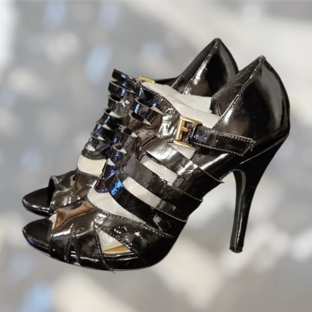 Steve Madden Black Patent Heels